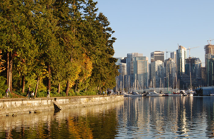 stanley-park-seawall